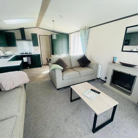 Evergreen Lodge With Hot Tub York Eksteriør bilde