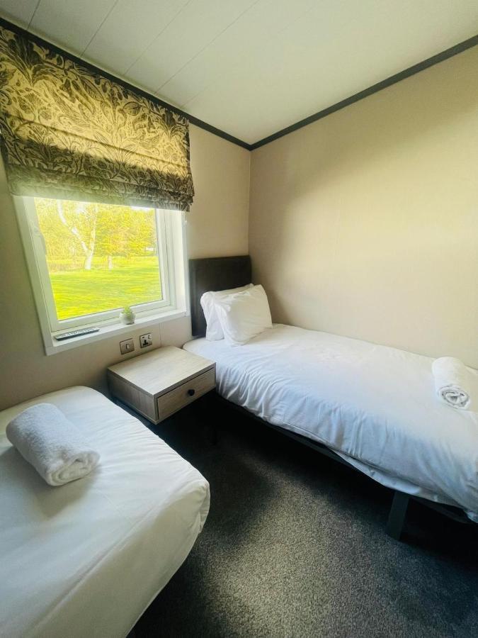 Evergreen Lodge With Hot Tub York Eksteriør bilde