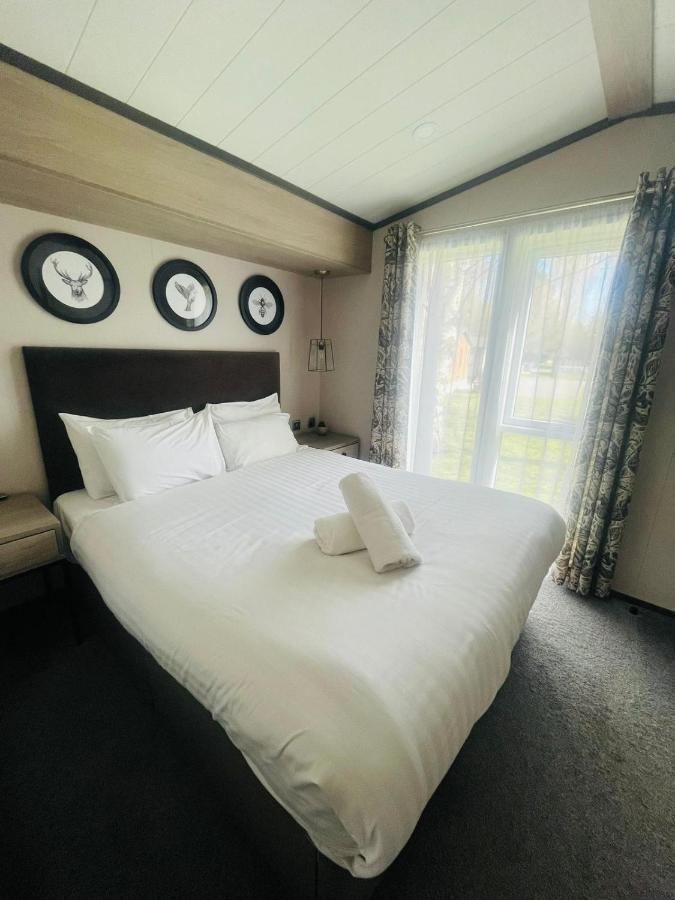 Evergreen Lodge With Hot Tub York Eksteriør bilde